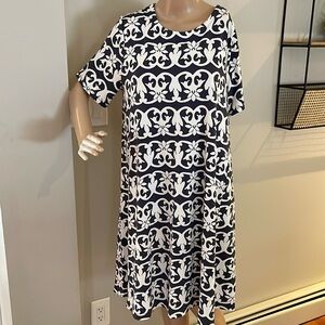 Grey and white Loft dress size L.